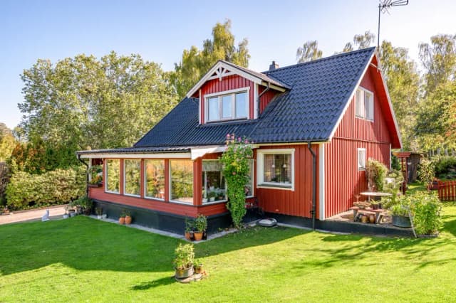 Anna Åströms väg 7